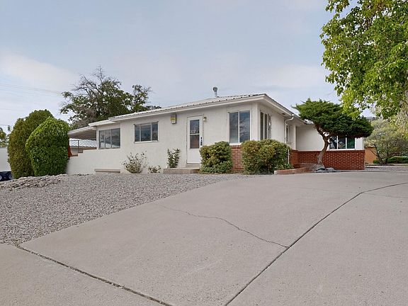 3rd image of 1401 Dartmouth Dr NE