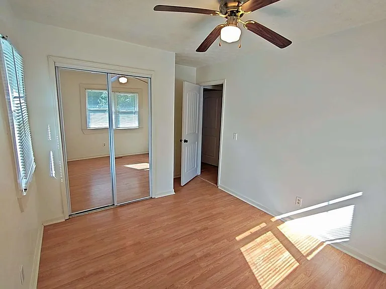 4400 Winding Creek Dr — Photo 8