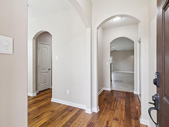 3rd image of 1819 Opal Peach Dr