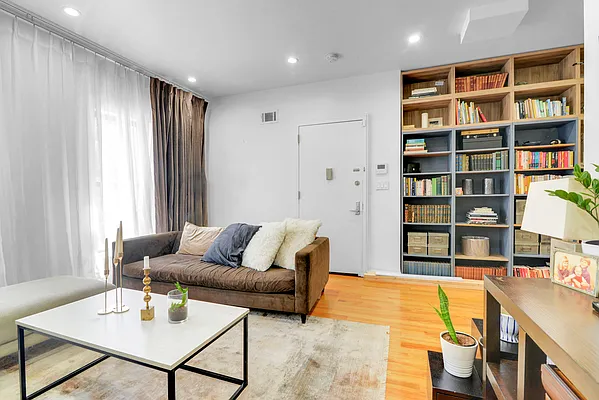 Rented by EXP Realty NYC | media 32