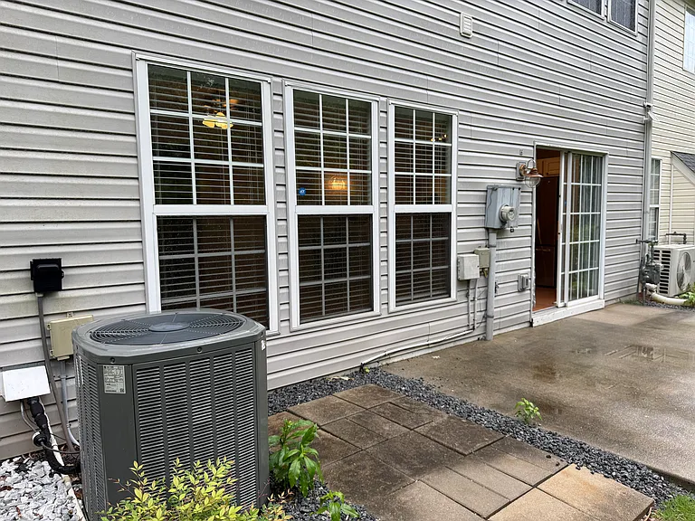 3810 Timbercreek Cir — Photo 18