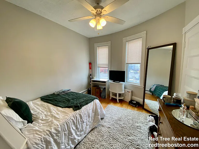27 Hurd Rd #4 — Photo 9
