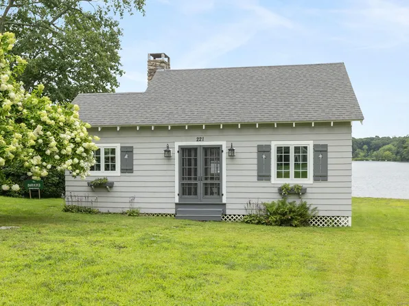 221 Deepwood Drive, Hebron, CT 06231