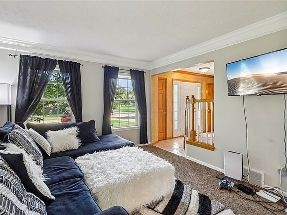 5th image of 997 Continental Dr