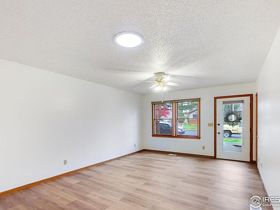 5th image of 4240 Pin Oak Dr