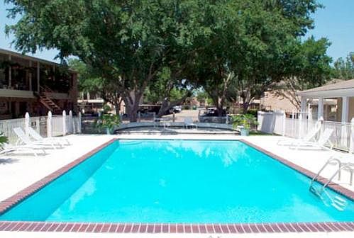 2nd image of 10615 Meadowglen Ln APT 480
