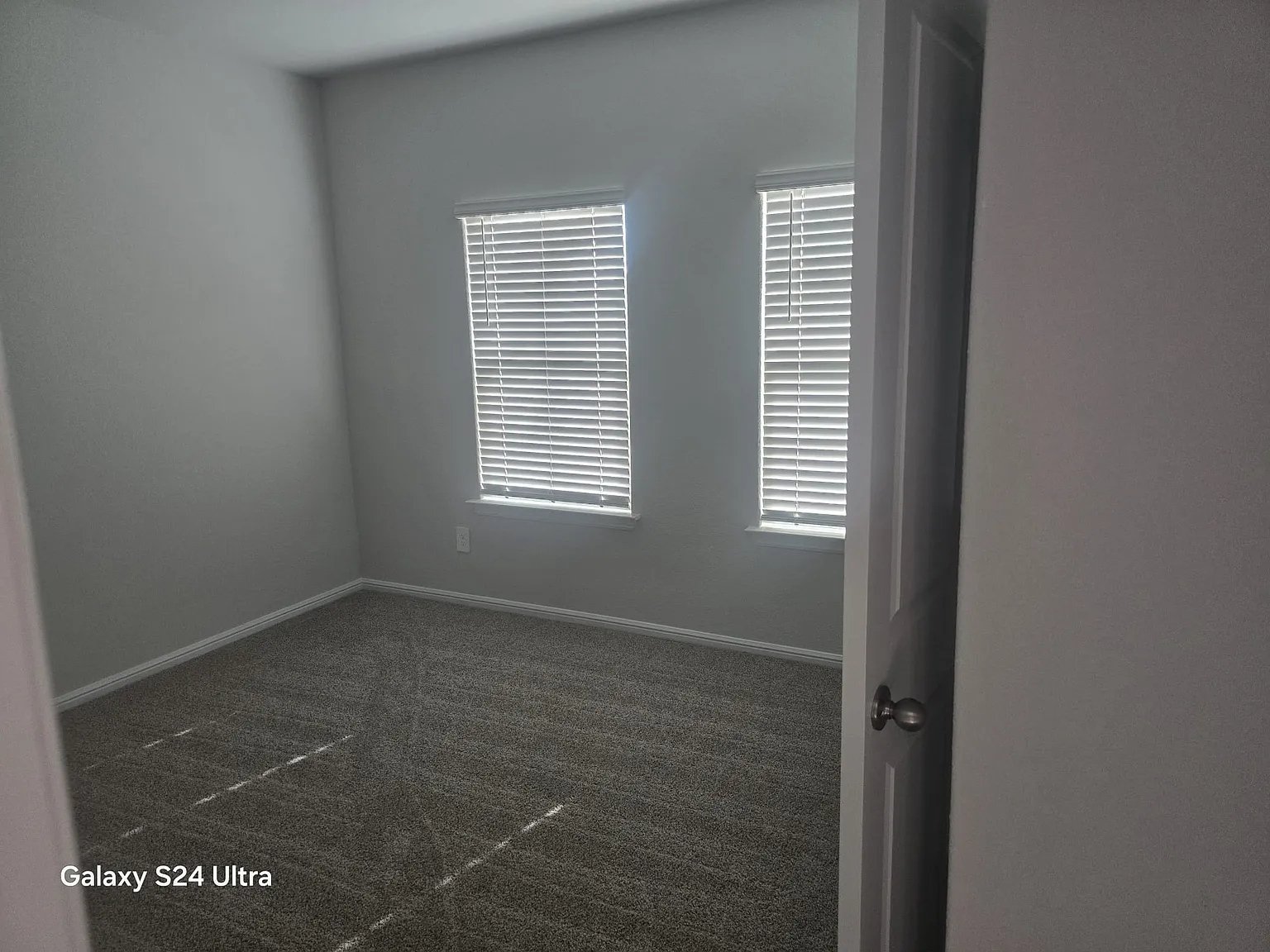 4 bed, 1836 sqft, $2,450 — Photo 4