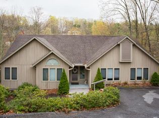 633 Lakeview Dr., Cross Junction, VA 22625