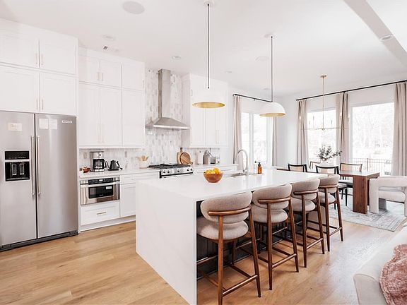 4th image of 1141 Wade St NE #A