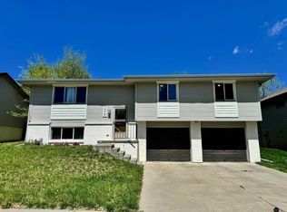 1910 Preamble Ln, Lincoln, NE 68521