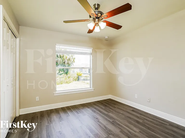 6136 Hellman Ave — Photo 11
