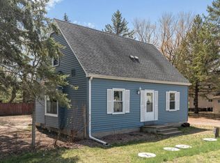 1992 338th Ln NE, Cambridge, MN 55008