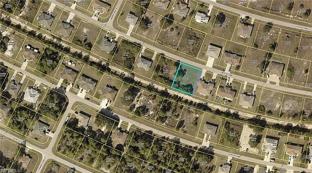 2nd image of 4445/4447 28th St SW