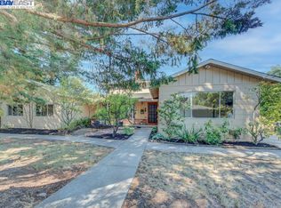 17869 Almond Rd, Castro Valley, CA 94546