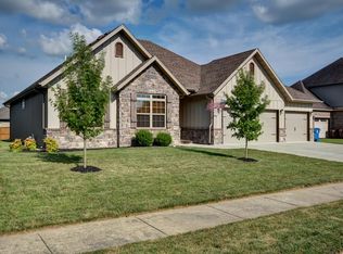 1394 N Vintage Ave, Republic, MO 65738
