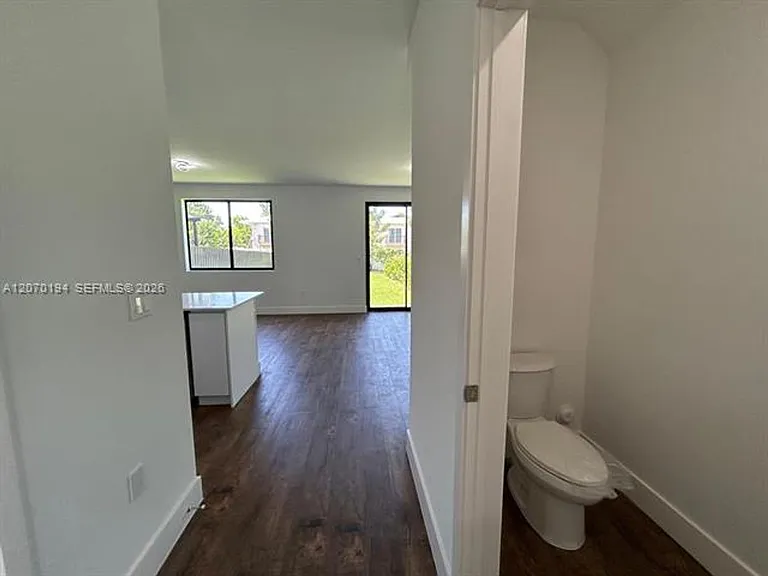 854 SW 1st St #Townhouse 854 — Photo 7