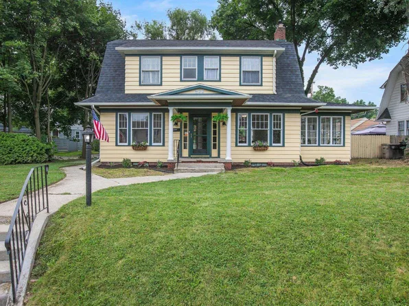 622 E Eckman St, South Bend, IN 46614