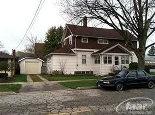 401 W Silver Lake Rd, Fenton, MI 48430