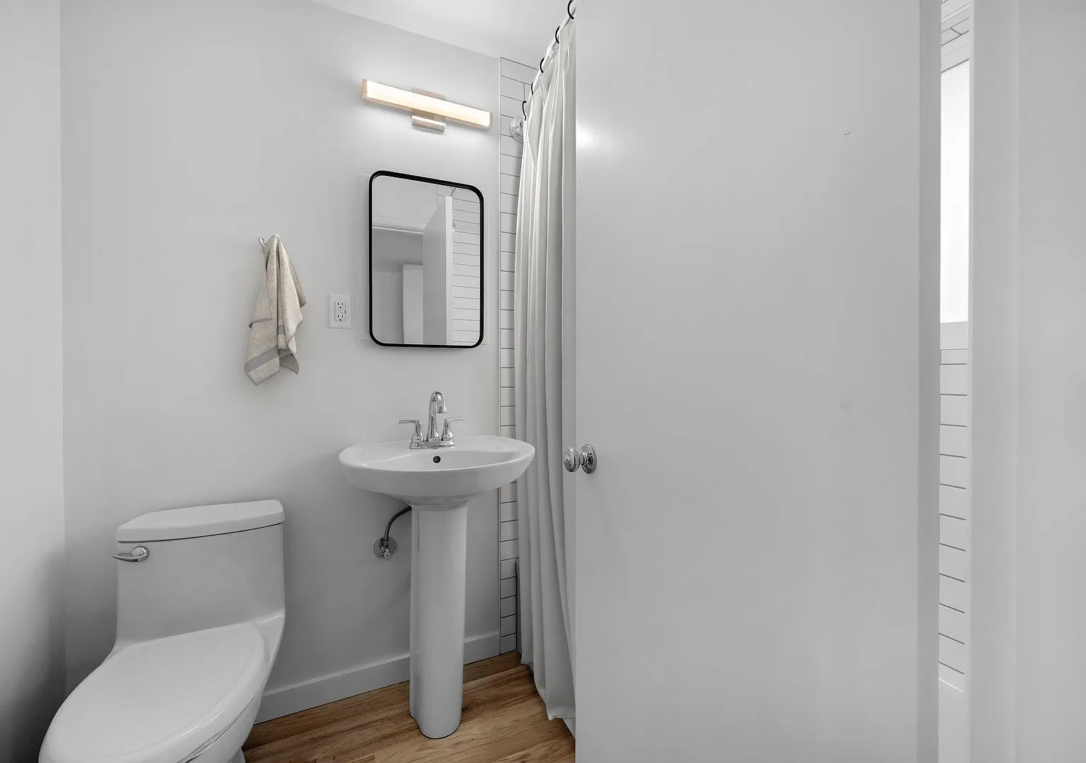 Tara Apartments — Photo 4