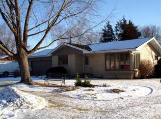 2904 Mohican Rd, Janesville, WI 53545