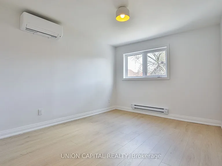612 Gerrard St E #2 — Photo 13