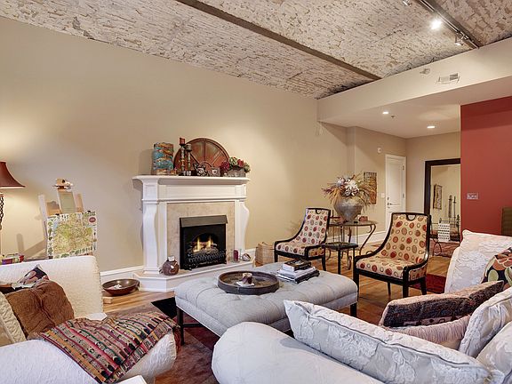 3rd image of 300 Wall St Unit 401