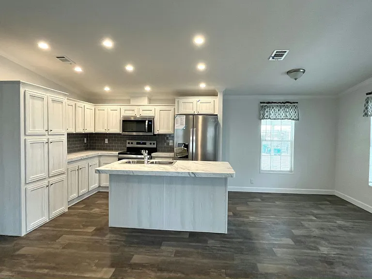 17100 Tamiami Trl #196 — Photo 3