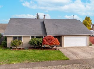 2645 Chuckanut St, Eugene, OR 97408
