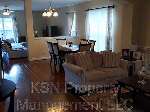 2nd image of 264 Pink Dogwood Ln