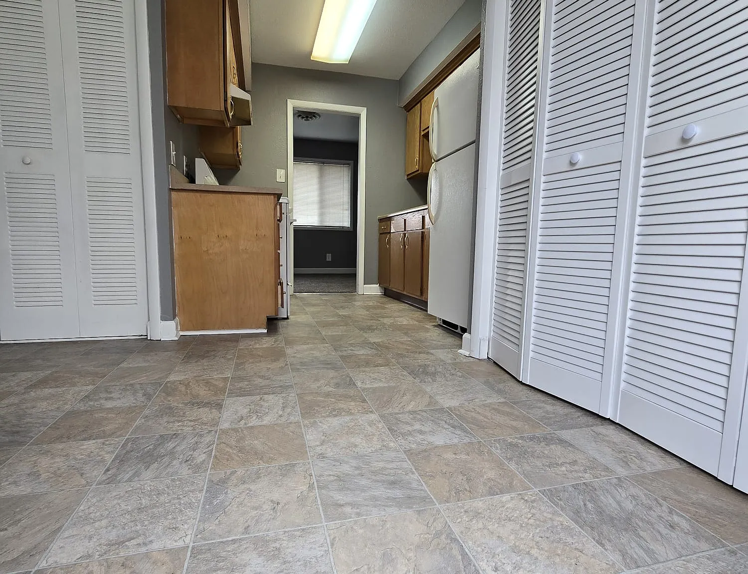Ep Estates Llc - 1703 — Photo 4
