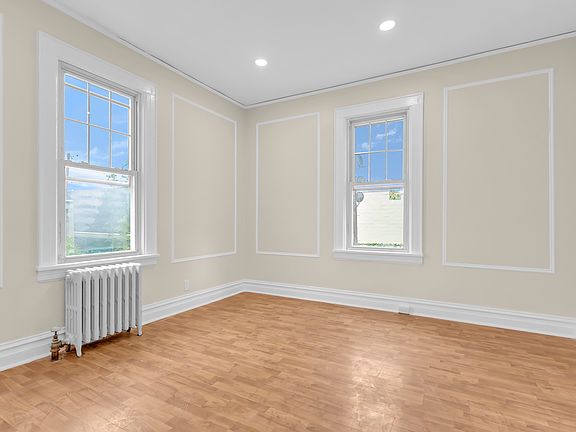 5th image of 688 Passaic Ave APT 1