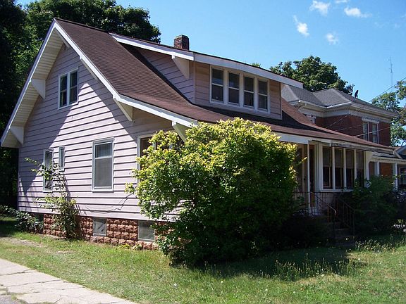 3rd image of 621 E Apple Ave