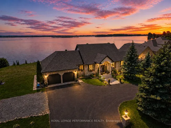 18734 County Road 2 Rd, South Glengarry, ON K6H 7J8