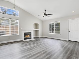 4404 Glimmer Ln, Turlock, CA 95382