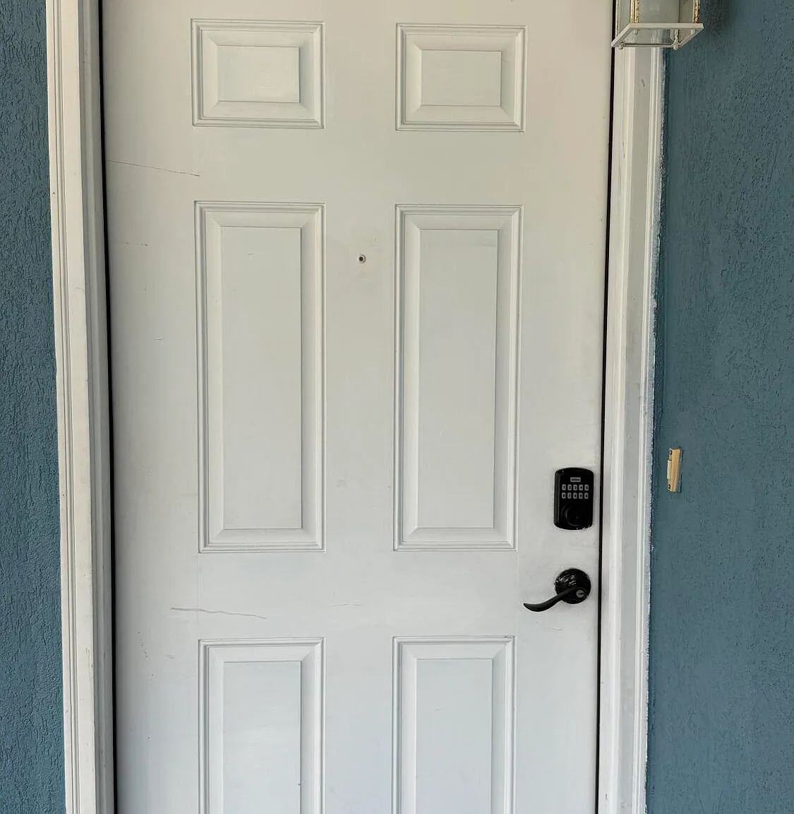 3 bed, 1200 sqft, $1,550 — Photo 2