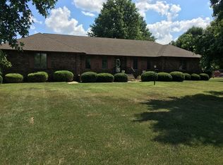 17100 E Quantrill Rd, Nevada, MO 64772