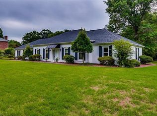 1104 Kingswood Dr, Kernersville, NC 27284