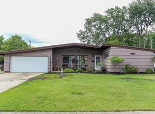 6657 Sherborn Rd, Parma Heights, OH 44130