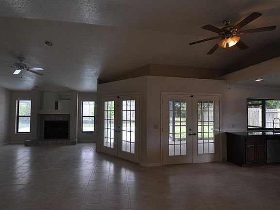 4th image of 5331 Montserrat Dr