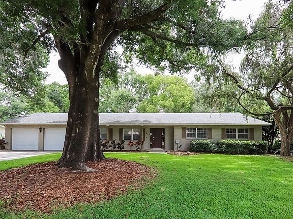 2nd image of 1009 Mandalay Dr