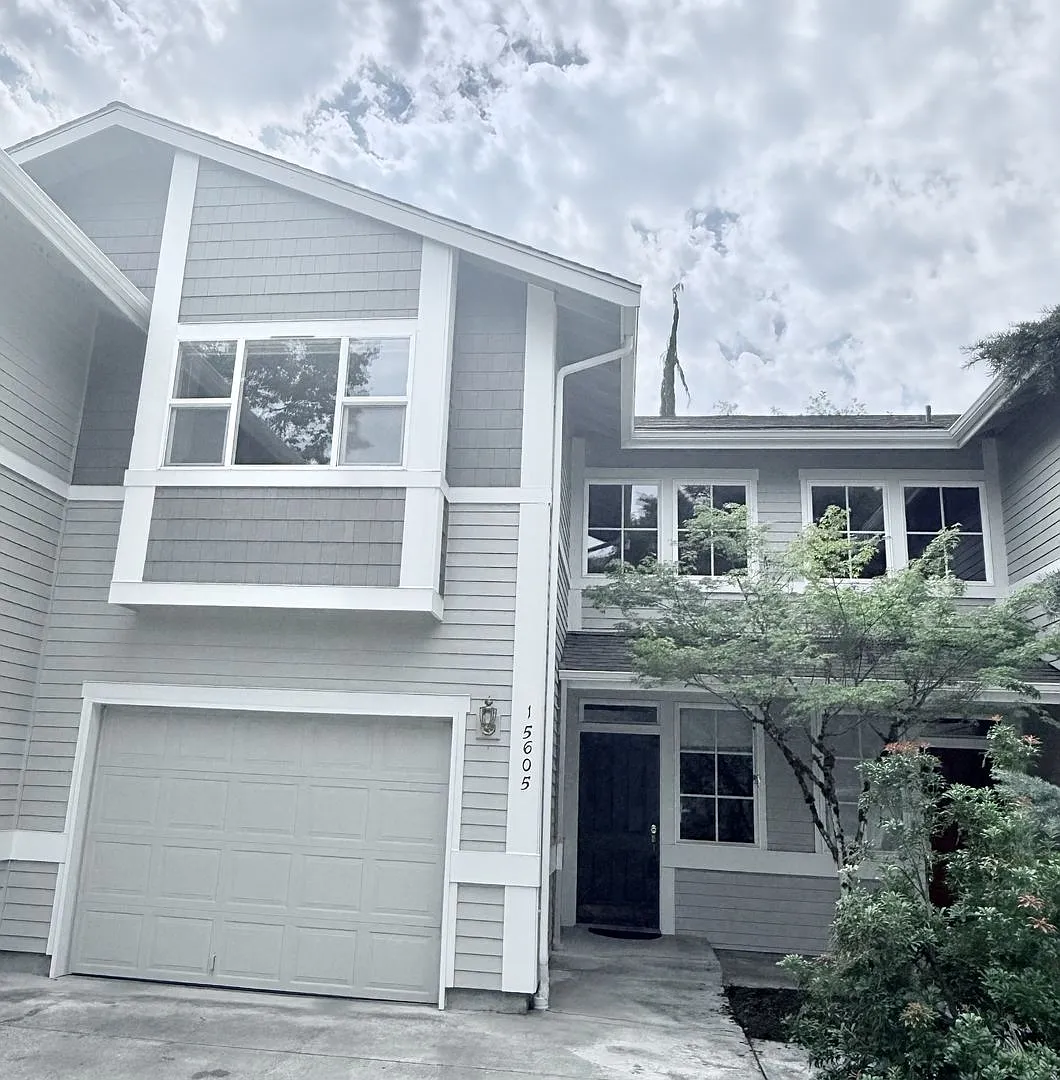 Style and Comfort in the Heart of Redmond — Photo 1