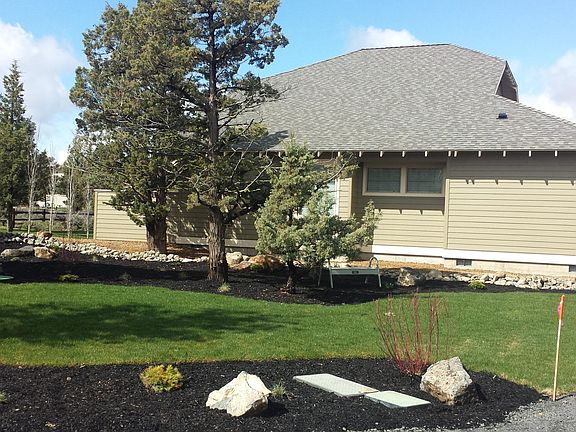 Exterior Side View Corner Lot