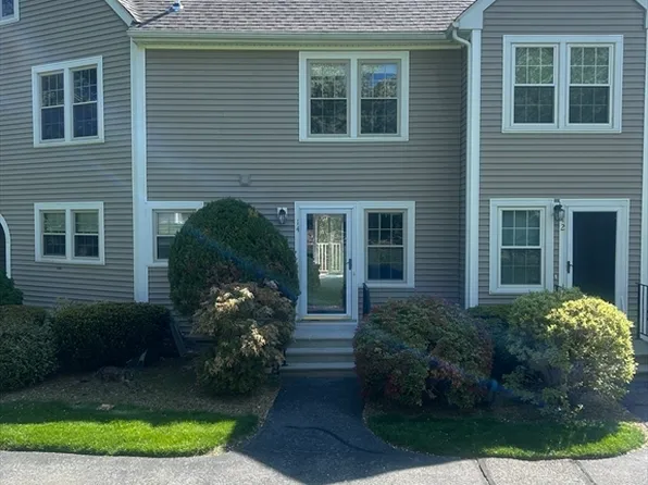 14 Hovey Pond Dr, North Grafton, MA 01536