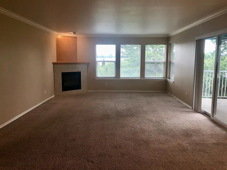 338 E Bellis Fair Pkwy #201 — Photo 3