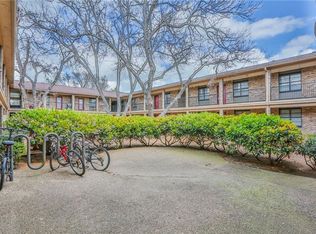 1421 S 12th St #2-202, Waco, TX 76706