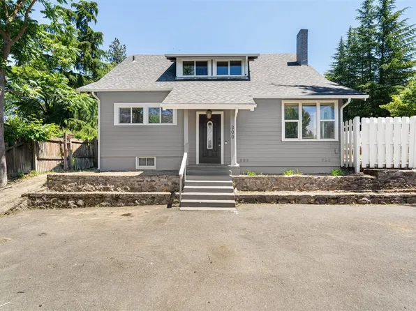 300 Sunrise Ave, Medford, OR 97504