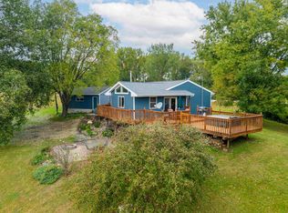 1366 190th St, Waverly, IA 50677