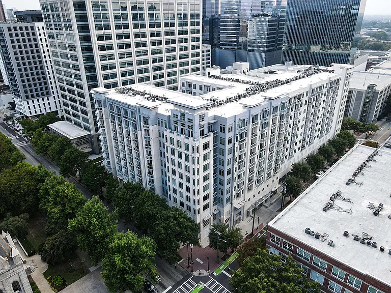 Trace Midtown Apartments — Photo 32