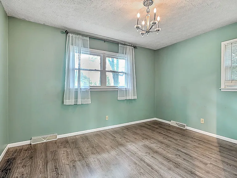 206 Sequoyah Dr — Photo 33