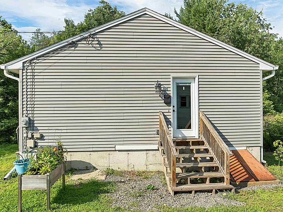 4th image of 169 Gilsum Street